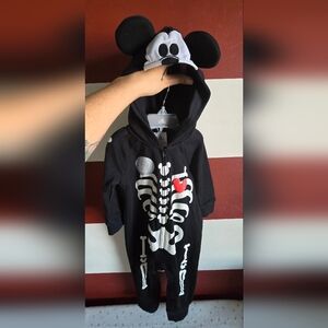 NWT sz: 9-12m Disney Store Glow in the Dark Mickey Onsie
